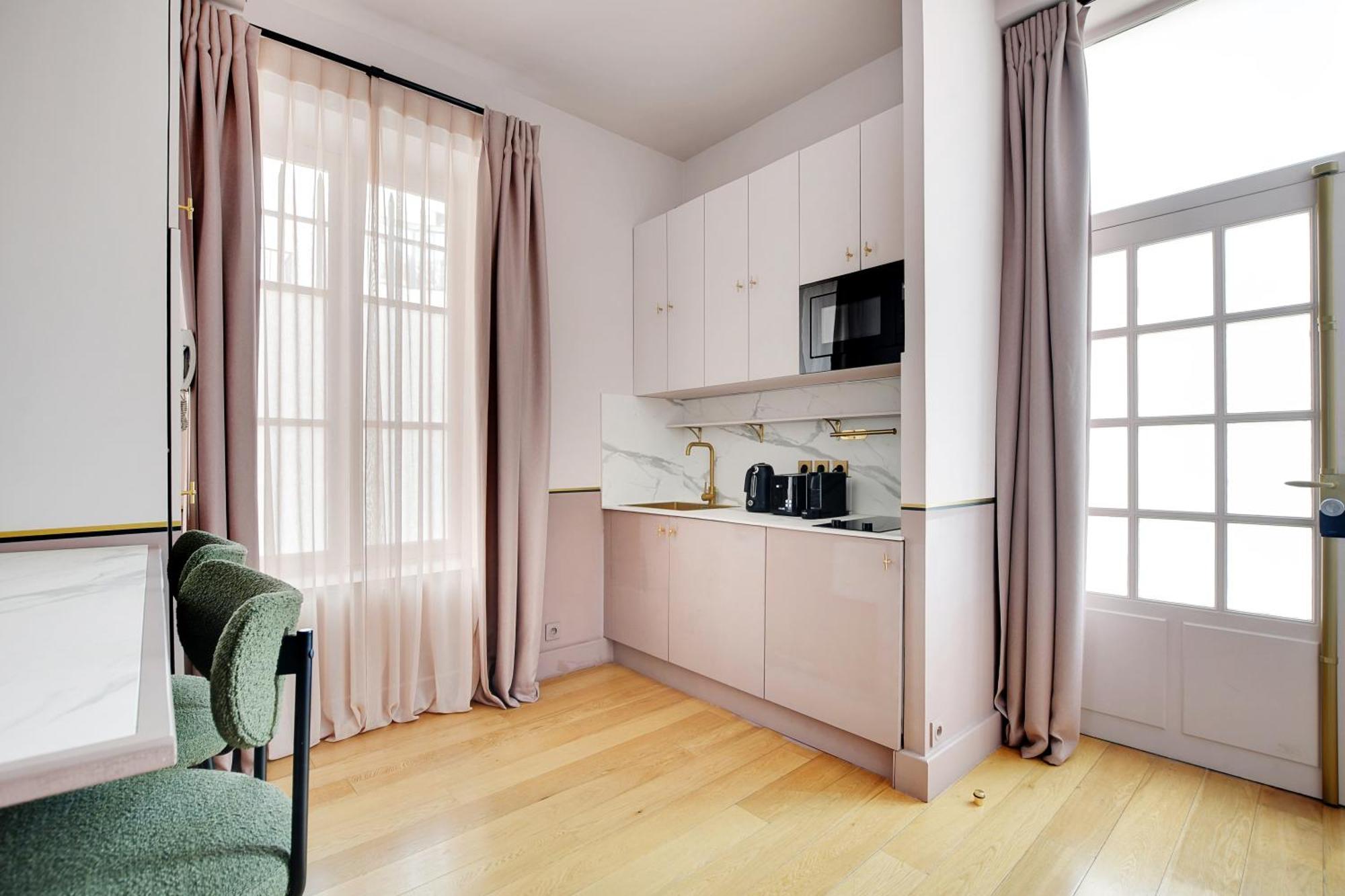 Pick A Flat's In Place Vendome - Rue Duphot Paris