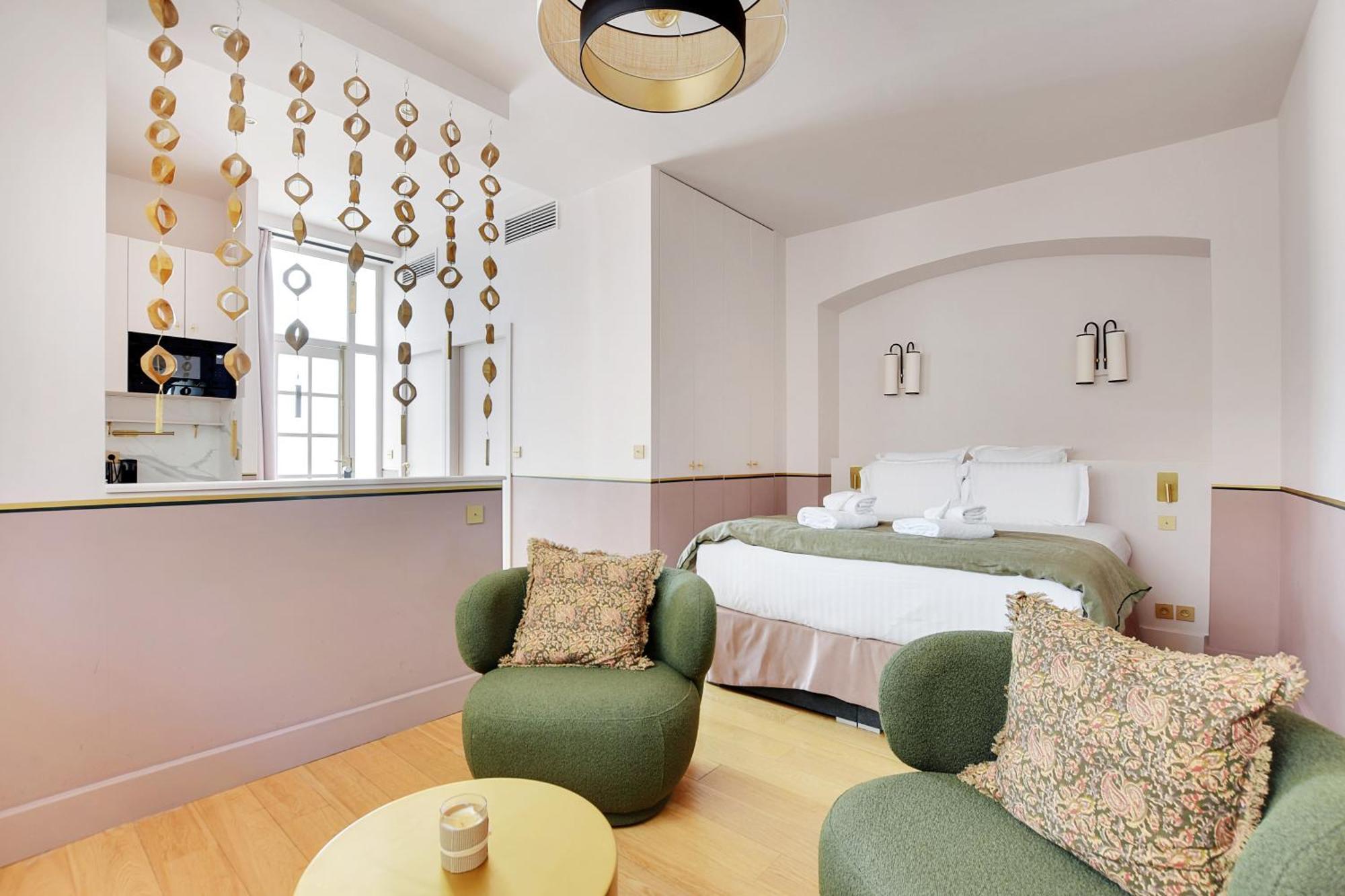 Pick A Flat's In Place Vendome - Rue Duphot Paris